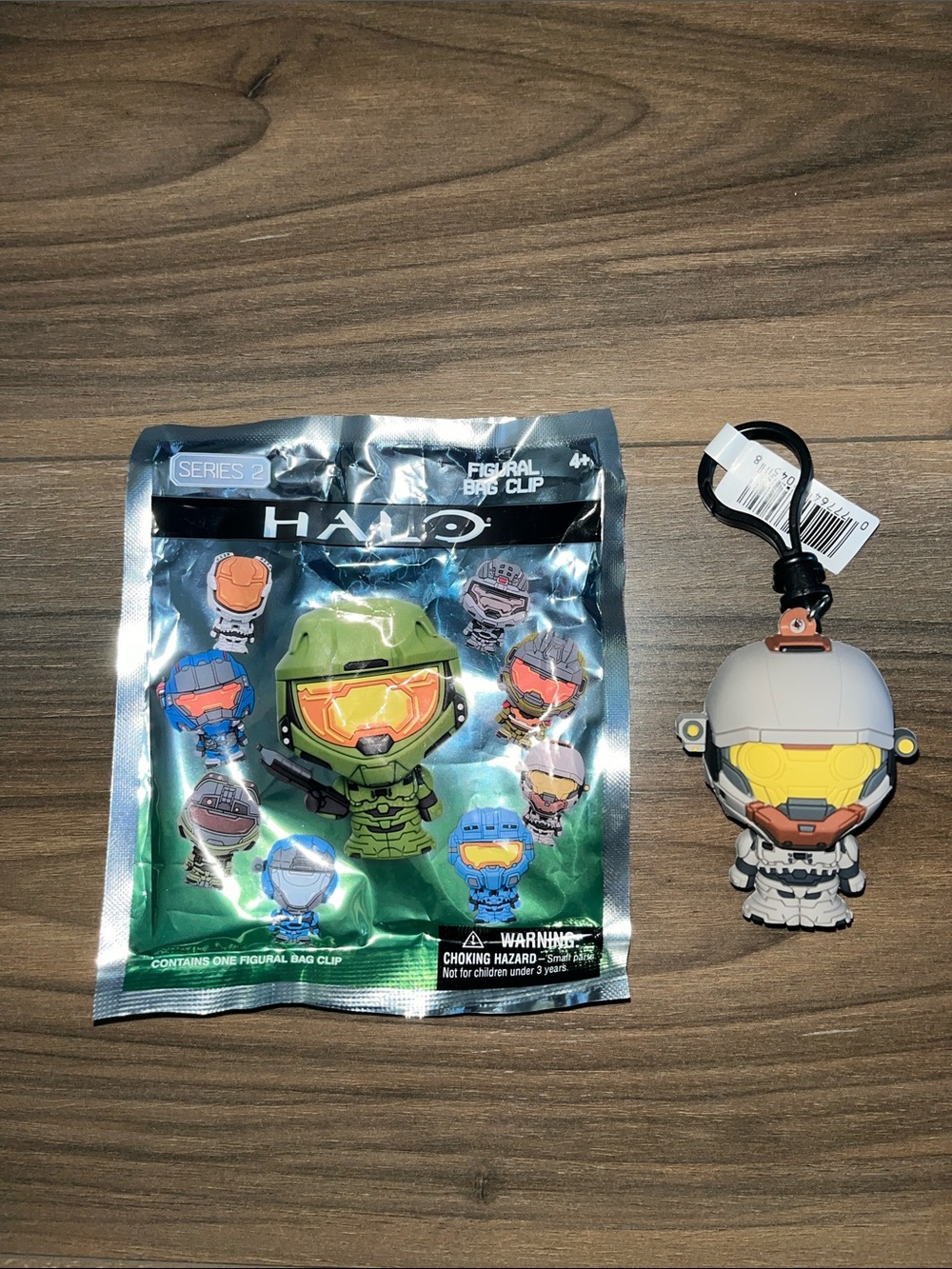 Halo Figural Bag Clip Keychain - Linda-058-Gray Armor, Yellow Visor Like New